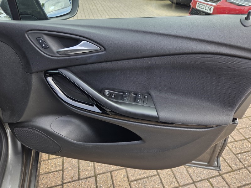 2019 (69) VAUXHALL ASTRA 1.4T 16V 150 SRi Vx-line Nav 5dr 5582105