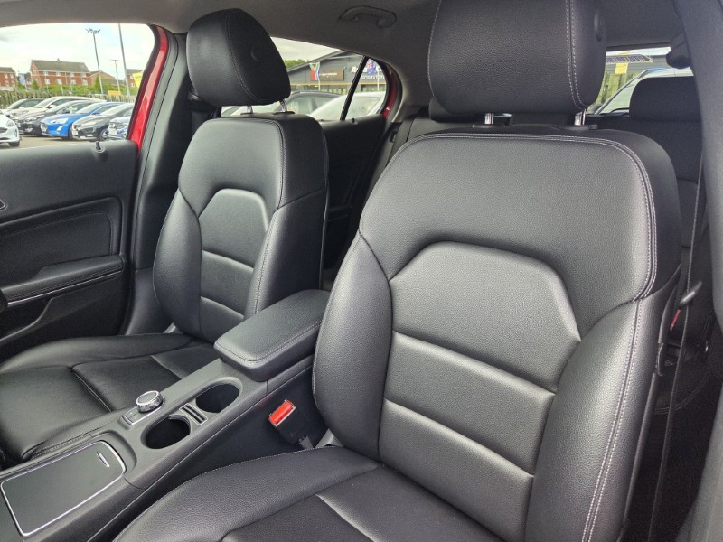 2018 (67) MERCEDES-BENZ GLA 200 SE 5dr Auto 5568012