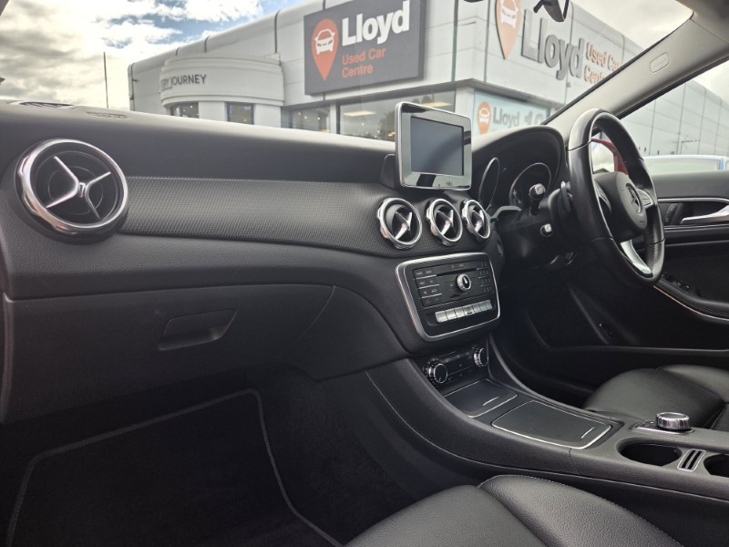 2018 (67) MERCEDES-BENZ GLA 200 SE 5dr Auto 5568009