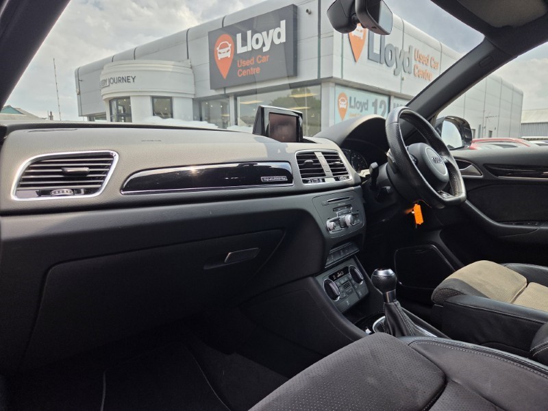 2017 (17) AUDI Q3 2.0 TDI Quattro Black Edition 5dr S Tronic 5551638