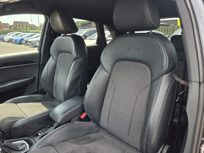 2017 (17) AUDI Q3 2.0 TDI Quattro Black Edition 5dr S Tronic 5551641