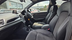2017 (17) AUDI Q3 2.0 TDI Quattro Black Edition 5dr S Tronic 5551639