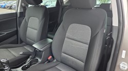 2019 (19) HYUNDAI TUCSON 1.6 GDi SE Nav 5dr 2WD 5560311