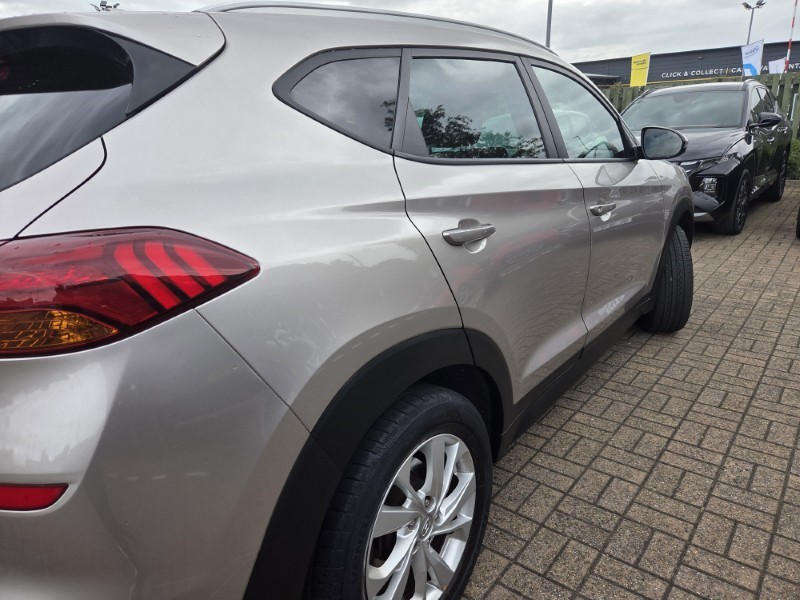 2019 (19) HYUNDAI TUCSON 1.6 GDi SE Nav 5dr 2WD 5560294
