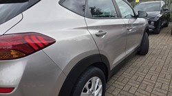 2019 (19) HYUNDAI TUCSON 1.6 GDi SE Nav 5dr 2WD 5560294