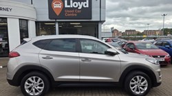 2019 (19) HYUNDAI TUCSON 1.6 GDi SE Nav 5dr 2WD 5560284