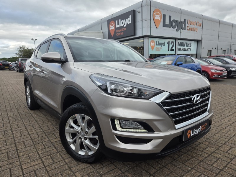 2019 (19) HYUNDAI TUCSON 1.6 GDi SE Nav 5dr 2WD 5560295