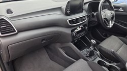 2019 (19) HYUNDAI TUCSON 1.6 GDi SE Nav 5dr 2WD 5560309