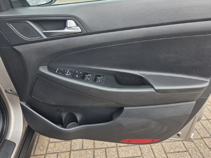 2019 (19) HYUNDAI TUCSON 1.6 GDi SE Nav 5dr 2WD 5560313