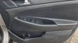 2019 (19) HYUNDAI TUCSON 1.6 GDi SE Nav 5dr 2WD 5560313