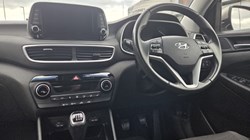 2019 (19) HYUNDAI TUCSON 1.6 GDi SE Nav 5dr 2WD 5560305