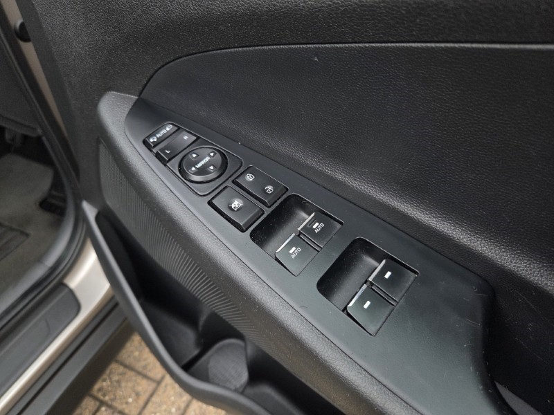 2019 (19) HYUNDAI TUCSON 1.6 GDi SE Nav 5dr 2WD 5560314