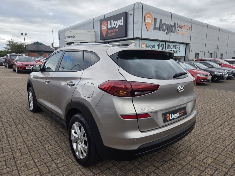 2019 (19) HYUNDAI TUCSON 1.6 GDi SE Nav 5dr 2WD 5560296