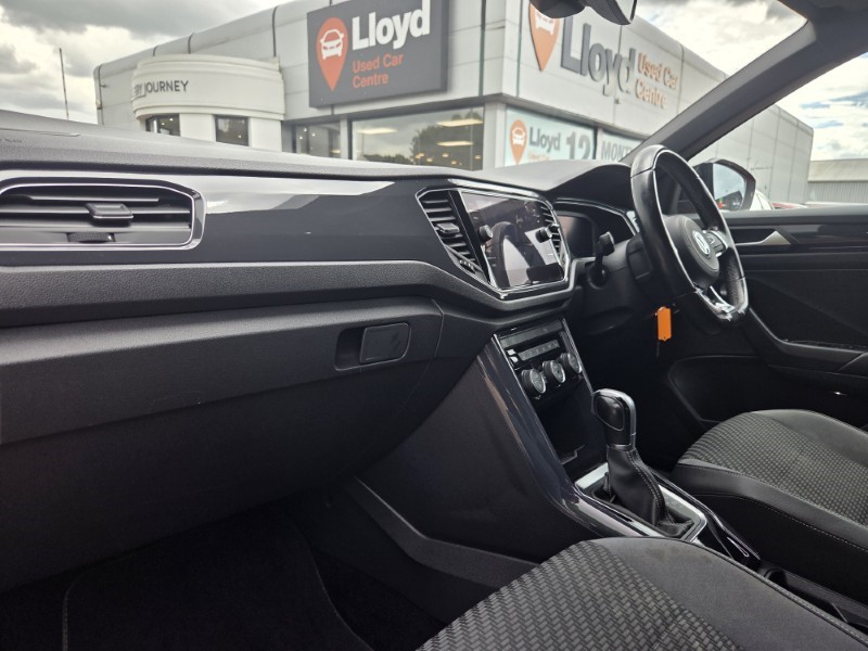 2018 (18) VOLKSWAGEN T-ROC 1.5 TSI EVO R-Line 5dr DSG 5560355