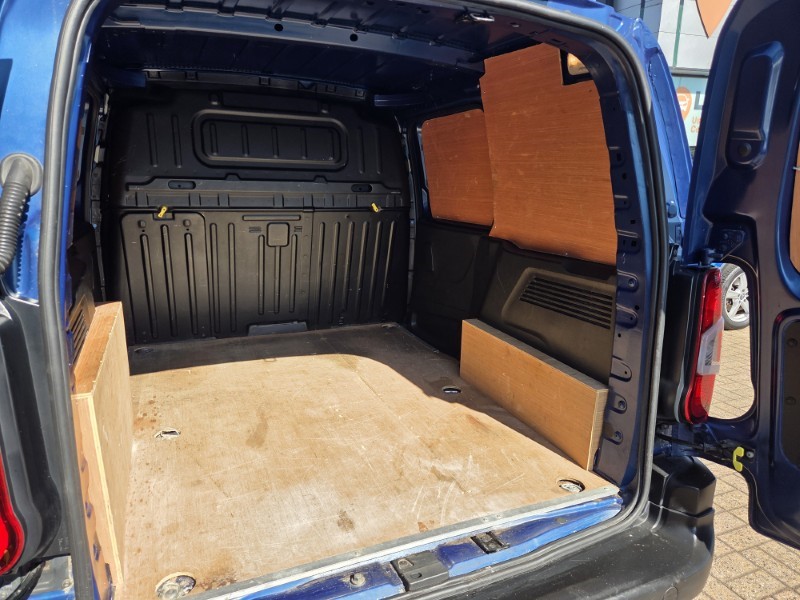 2021 (70) TOYOTA COMMERCIAL PROACE CITY 1.5D 100 Active Van 5605442