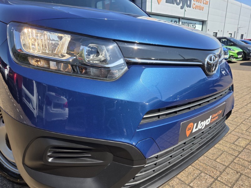 2021 (70) TOYOTA COMMERCIAL PROACE CITY 1.5D 100 Active Van 5605432