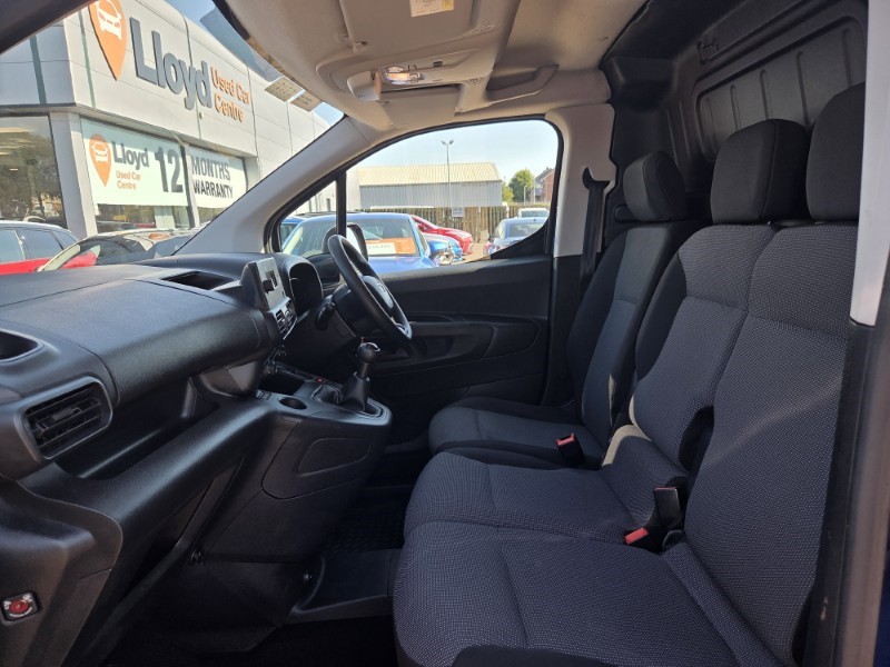 2021 (70) TOYOTA COMMERCIAL PROACE CITY 1.5D 100 Active Van 5605448