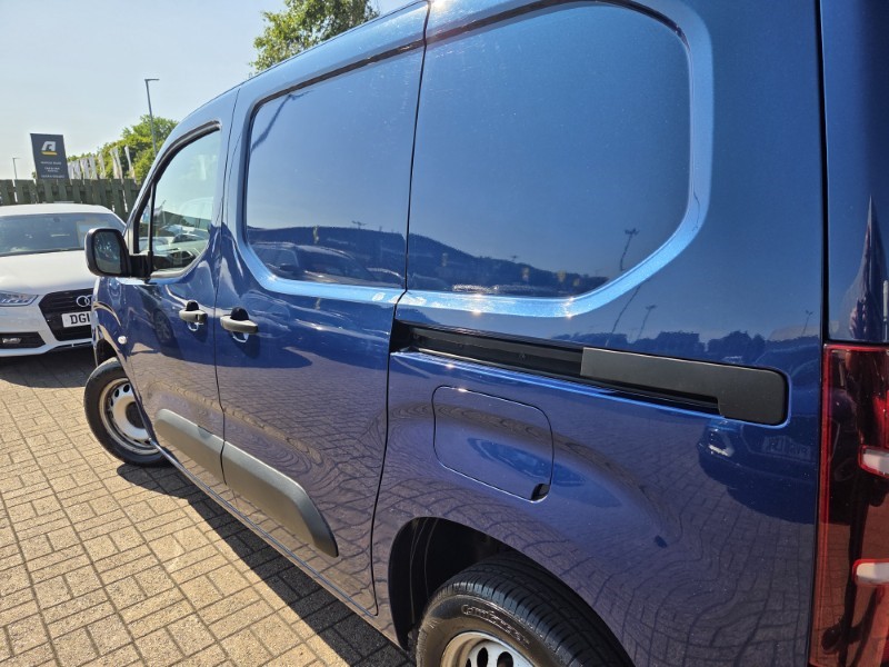 2021 (70) TOYOTA COMMERCIAL PROACE CITY 1.5D 100 Active Van 5605434