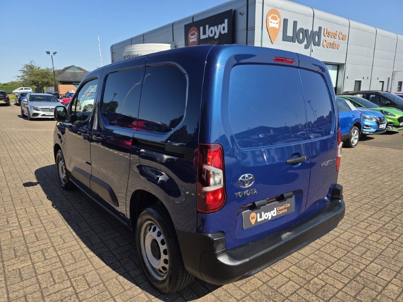 2021 (70) TOYOTA COMMERCIAL PROACE CITY 1.5D 100 Active Van 5605438