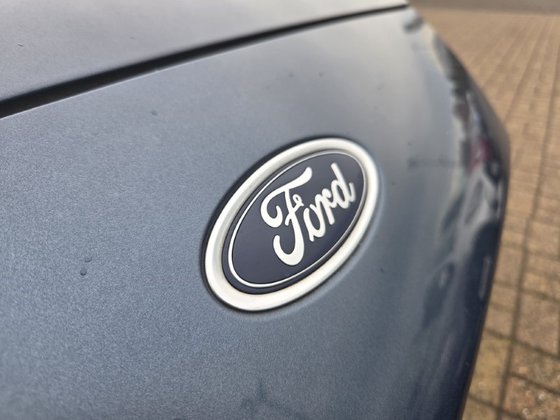 2019 (19) FORD FOCUS 1.5 EcoBlue 120 Titanium 5dr 5577021