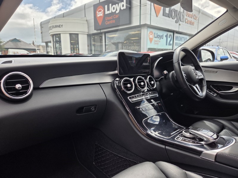 2020 (70) MERCEDES-BENZ C CLASS C220d Sport Edition Premium 4dr 9G-Tronic 5568400