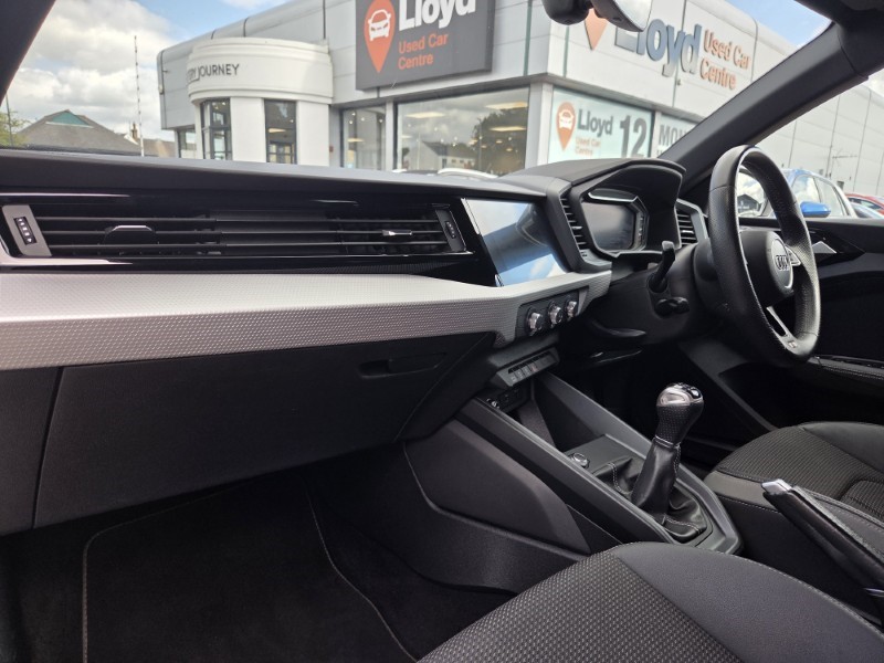 2019 (68) AUDI A1 30 TFSI S Line 5dr 5570565