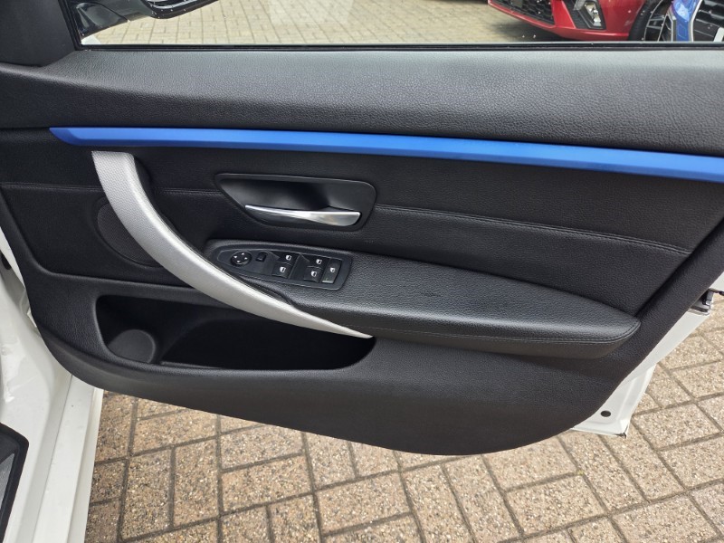 2016 (66) BMW 4 SERIES 420i M Sport 5dr [Professional Media] 5568552