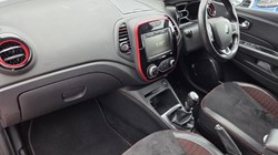 2020 (69) RENAULT CAPTUR 1.3 TCE 130 S Edition 5dr 5571404