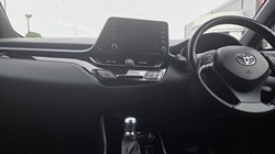 2020 (70) TOYOTA C-HR 1.8 Hybrid Design 5dr CVT 5572118