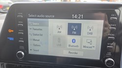 2020 (70) TOYOTA C-HR 1.8 Hybrid Design 5dr CVT 5572135