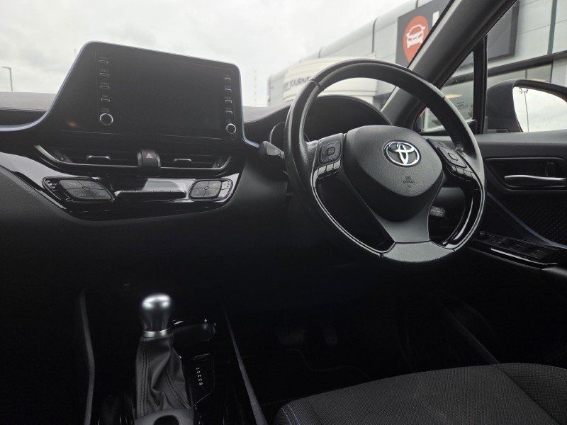 2020 (70) TOYOTA C-HR 1.8 Hybrid Design 5dr CVT 5572119