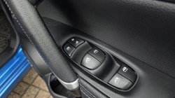 2018 (67) NISSAN QASHQAI 1.2 DiG-T Tekna 5dr 5582150