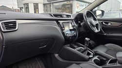 2018 (67) NISSAN QASHQAI 1.2 DiG-T Tekna 5dr 5582143
