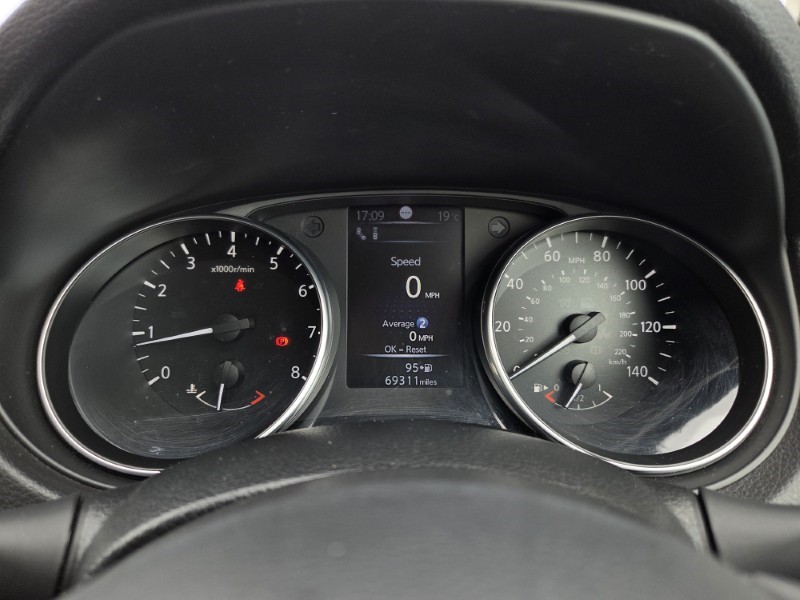 2018 (67) NISSAN QASHQAI 1.2 DiG-T Tekna 5dr 5582164