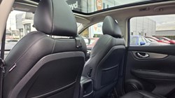 2018 (67) NISSAN QASHQAI 1.2 DiG-T Tekna 5dr 5582137
