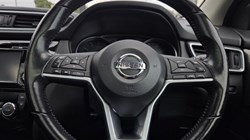 2018 (67) NISSAN QASHQAI 1.2 DiG-T Tekna 5dr 5582155