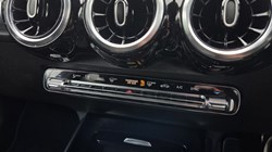 2021 (21) MERCEDES-BENZ GLB 200 AMG Line 5dr 7G-Tronic 5582209