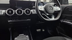 2021 (21) MERCEDES-BENZ GLB 200 AMG Line 5dr 7G-Tronic 5582192
