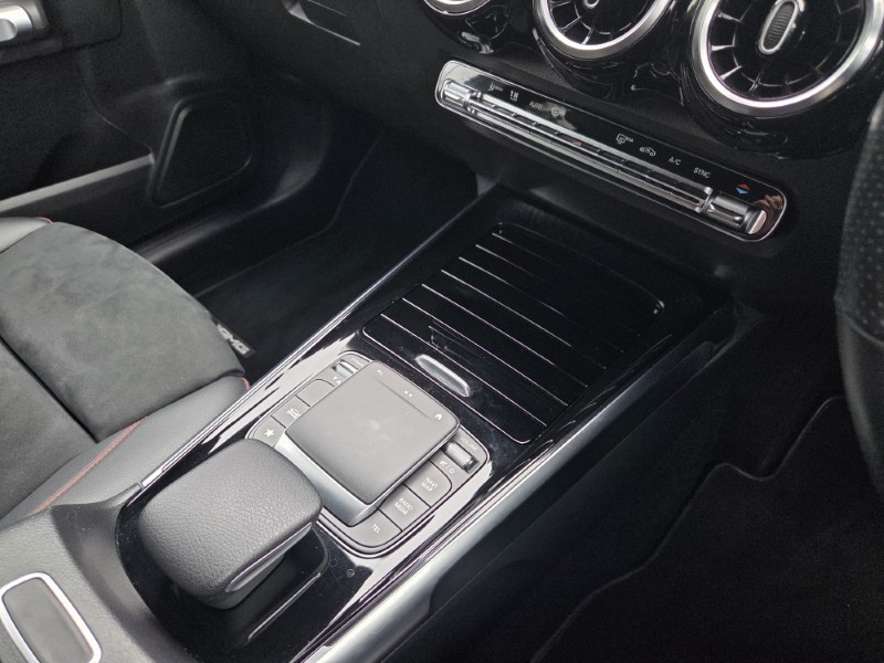 2021 (21) MERCEDES-BENZ GLB 200 AMG Line 5dr 7G-Tronic 5582206