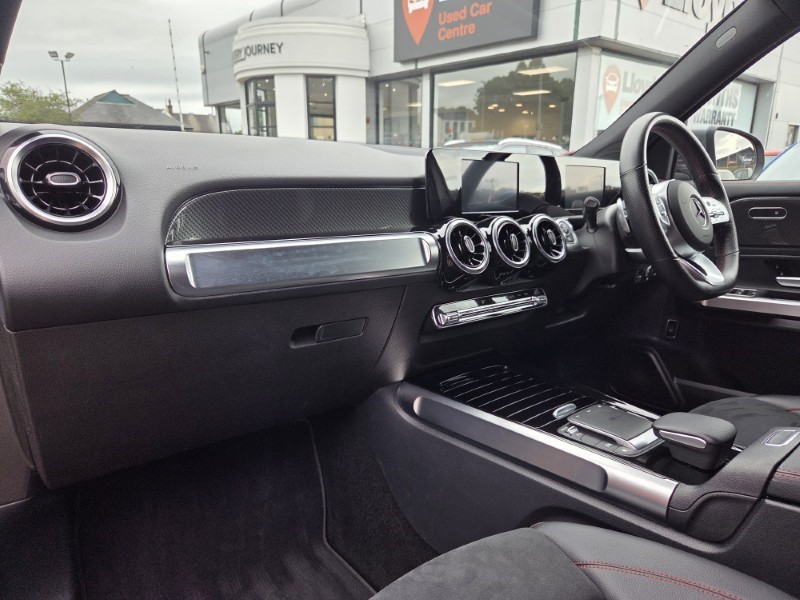 2021 (21) MERCEDES-BENZ GLB 200 AMG Line 5dr 7G-Tronic 5582195