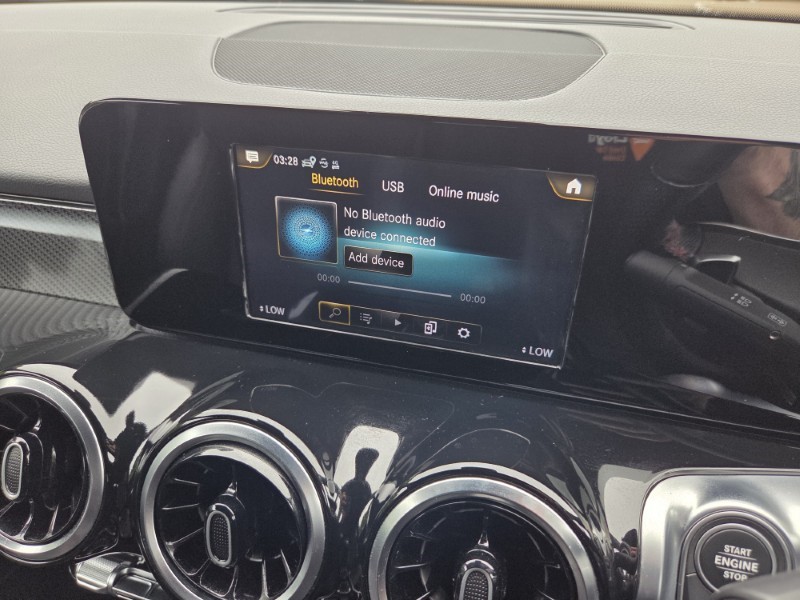 2021 (21) MERCEDES-BENZ GLB 200 AMG Line 5dr 7G-Tronic 5582213