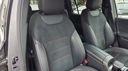 2021 (21) MERCEDES-BENZ GLB 200 AMG Line 5dr 7G-Tronic 5582199