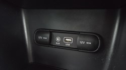 2017 (17) KIA SPORTAGE 1.6 GDi ISG 2 5dr 5587648