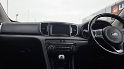 2017 (17) KIA SPORTAGE 1.6 GDi ISG 2 5dr 5587632