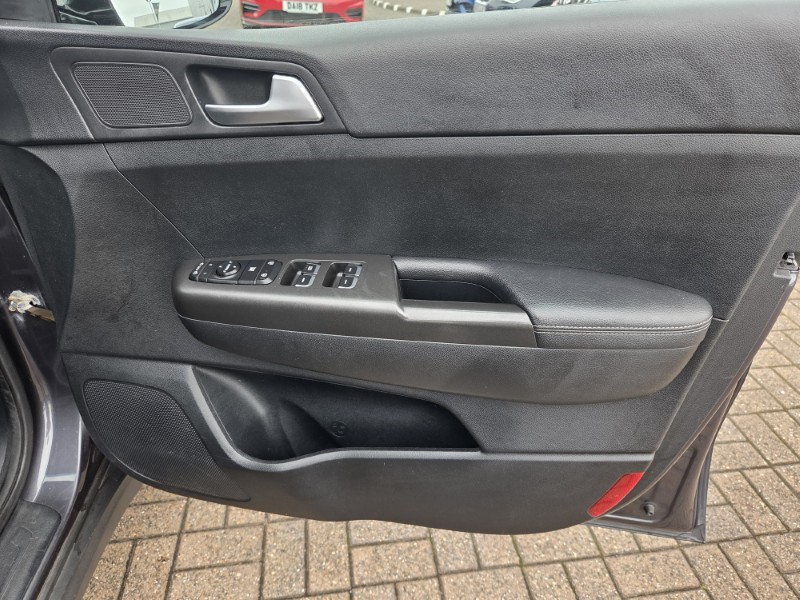 2017 (17) KIA SPORTAGE 1.6 GDi ISG 2 5dr 5587641