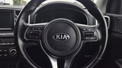 2017 (17) KIA SPORTAGE 1.6 GDi ISG 2 5dr 5587645