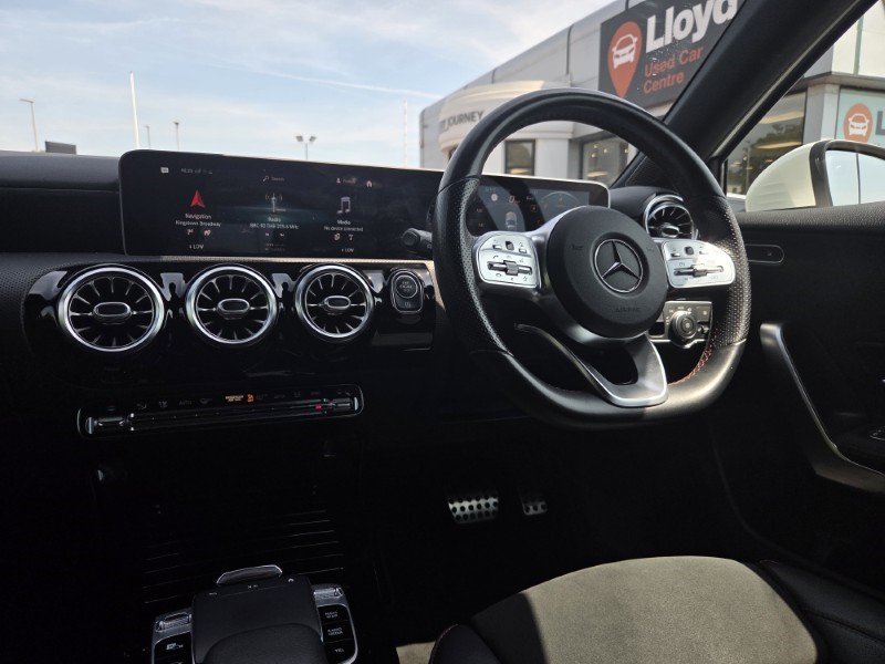 2019 (69) MERCEDES-BENZ A CLASS A180d AMG Line Premium 5dr Auto 5607852