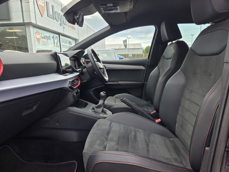 2022 (22) SEAT IBIZA 1.0 TSI 110 FR Sport 5dr 5584091