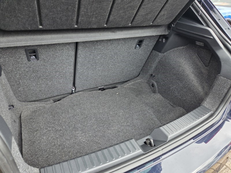 2022 (22) SEAT IBIZA 1.0 TSI 110 FR Sport 5dr 5584081