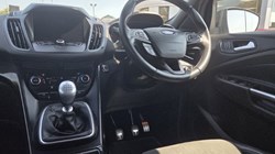 2017 (67) FORD KUGA 2.0 TDCi 180 ST-Line 5dr 5596865